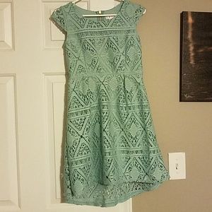 Girl's dress